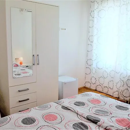 Nocleg ze śniadaniem Palit